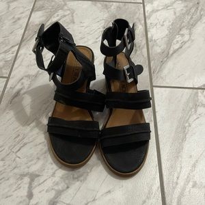 BNWT Black Solely Black Buckle Sandals
